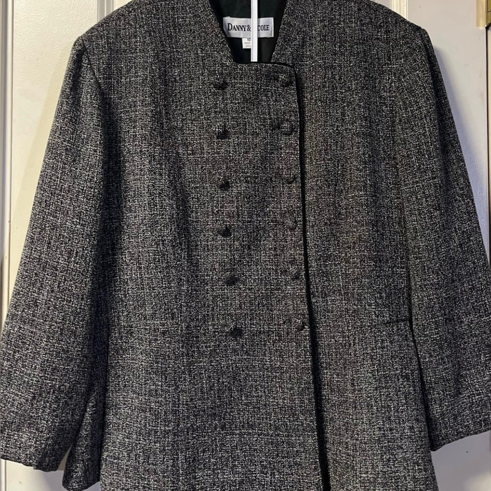 Danny & Nicole ~ Women’s ~ Suit ~ Blazer & Skirt ~ Size 10 ~ Medium ~ 2 Piece